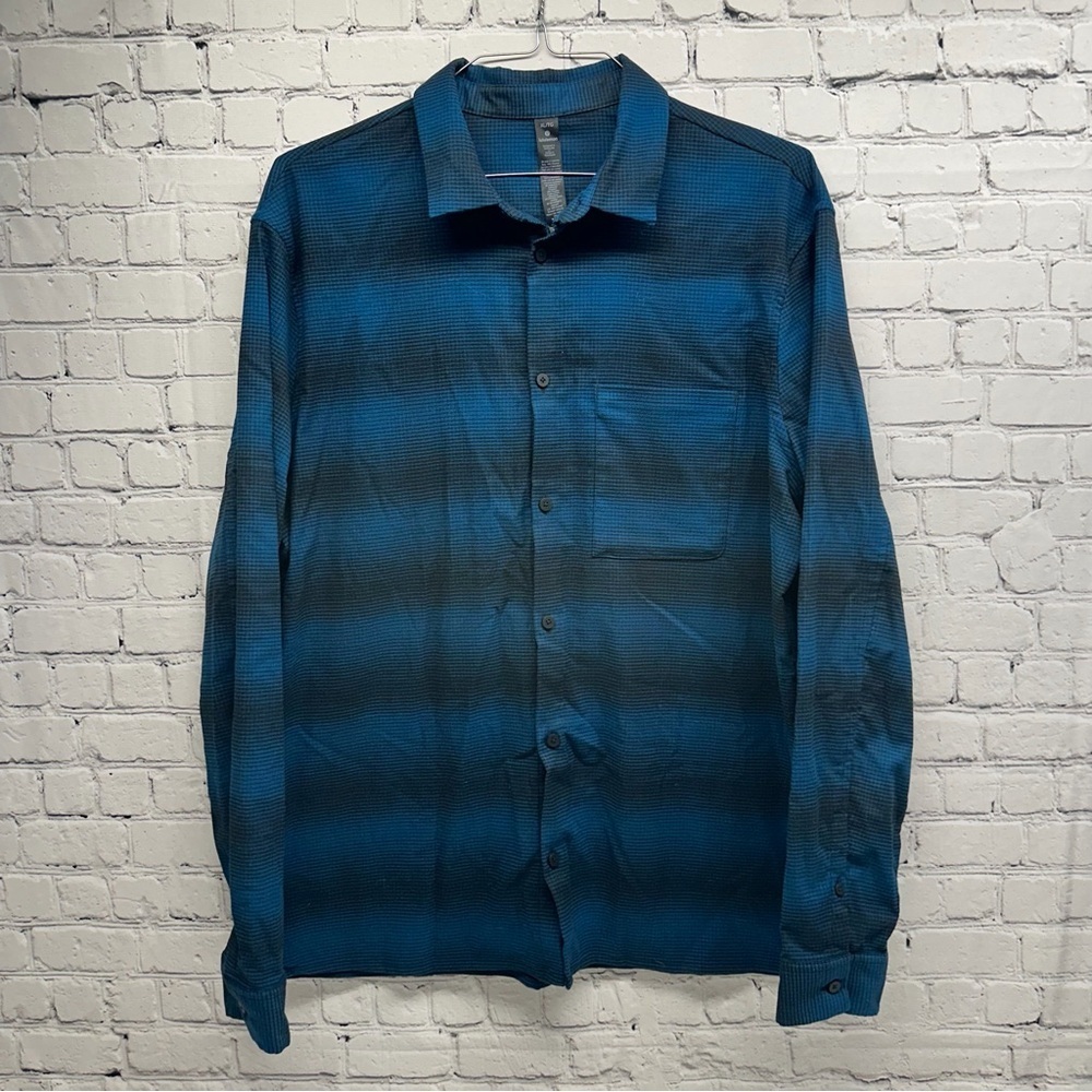 lululemon athletica Mason’s peak flannel Blue and Black Men's Shirt so xl